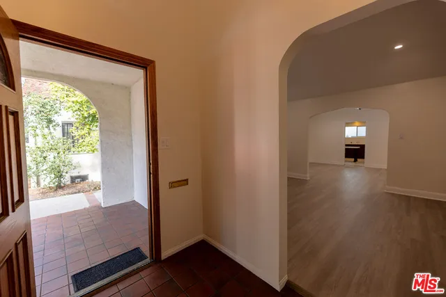 $6,000 | 4360 Kraft Avenue, Studio City, CA 91604