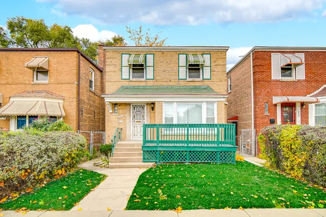 $179,900 | 10626 South Prairie Avenue, Chicago, IL 60628