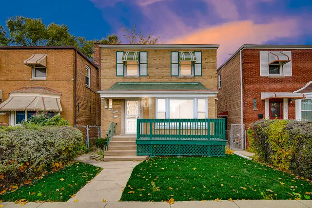 $179,900 | 10626 South Prairie Avenue, Chicago, IL 60628