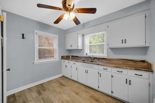 $179,900 | 10626 South Prairie Avenue, Chicago, IL 60628