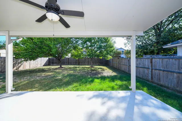 a view of backyard with garden