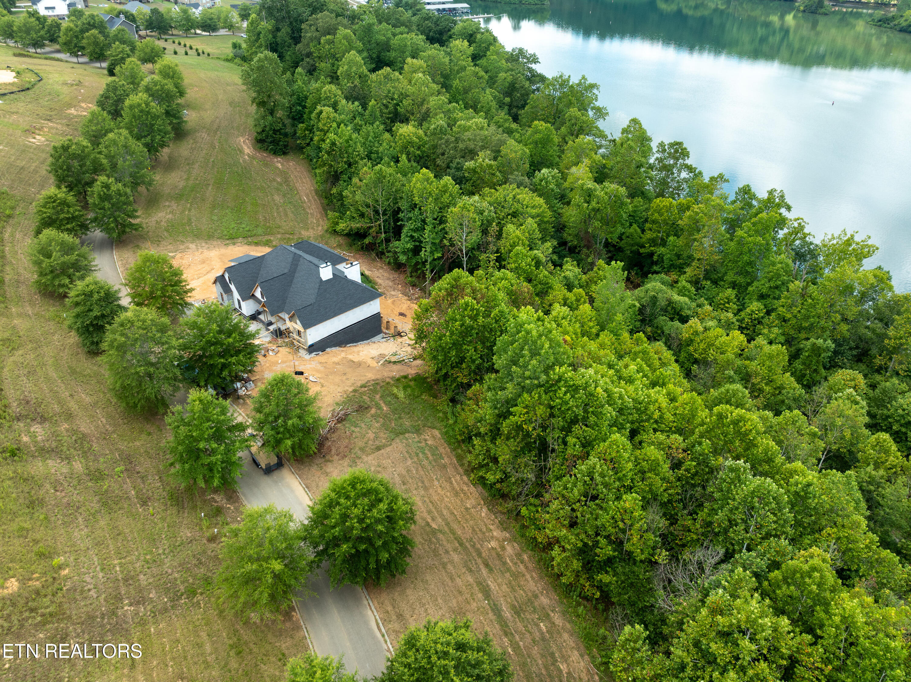 162 Pineberry East Road Oak Ridge, TN 37830 - Photo 3 of 31 DJI_0716