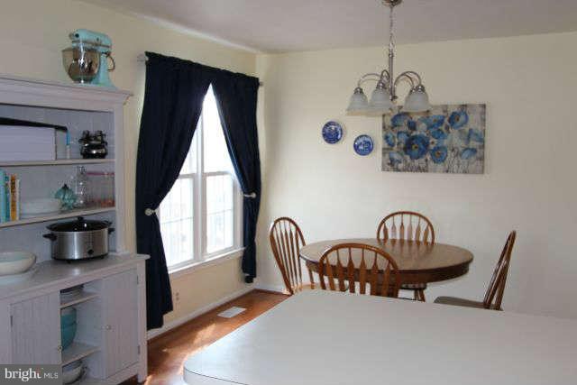 46850 Rabbitrun Terrace Sterling, VA 20164 - Photo 12 of 30 Kitchen
