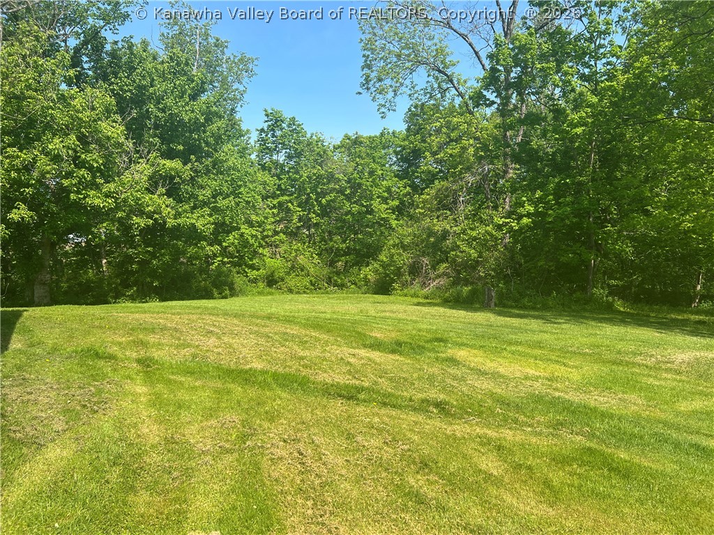 4487 Charleston Road Point Pleasant, WV 25550 - Photo 13 of 15 Gallery Image 13