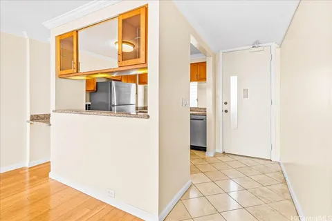 $499,000 | 1212 Punahou Street, Unit 2005, Honolulu, HI 96826