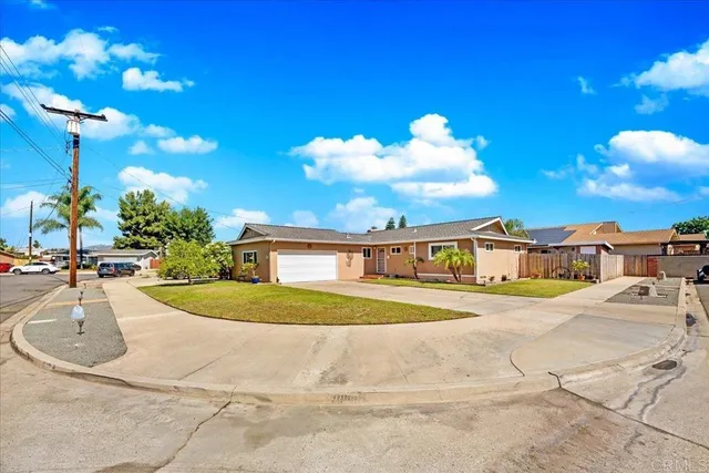 $775,000 | 647 Bison Court, El Cajon, CA 92019