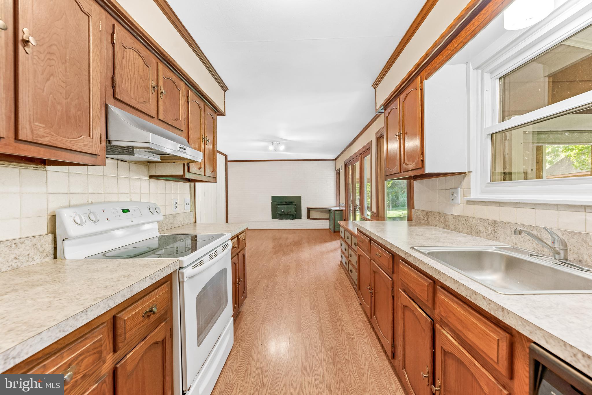 1730 Holland Cliffs Road Huntingtown, MD 20639 - Photo 13 of 46 Kitchen open to Family Room