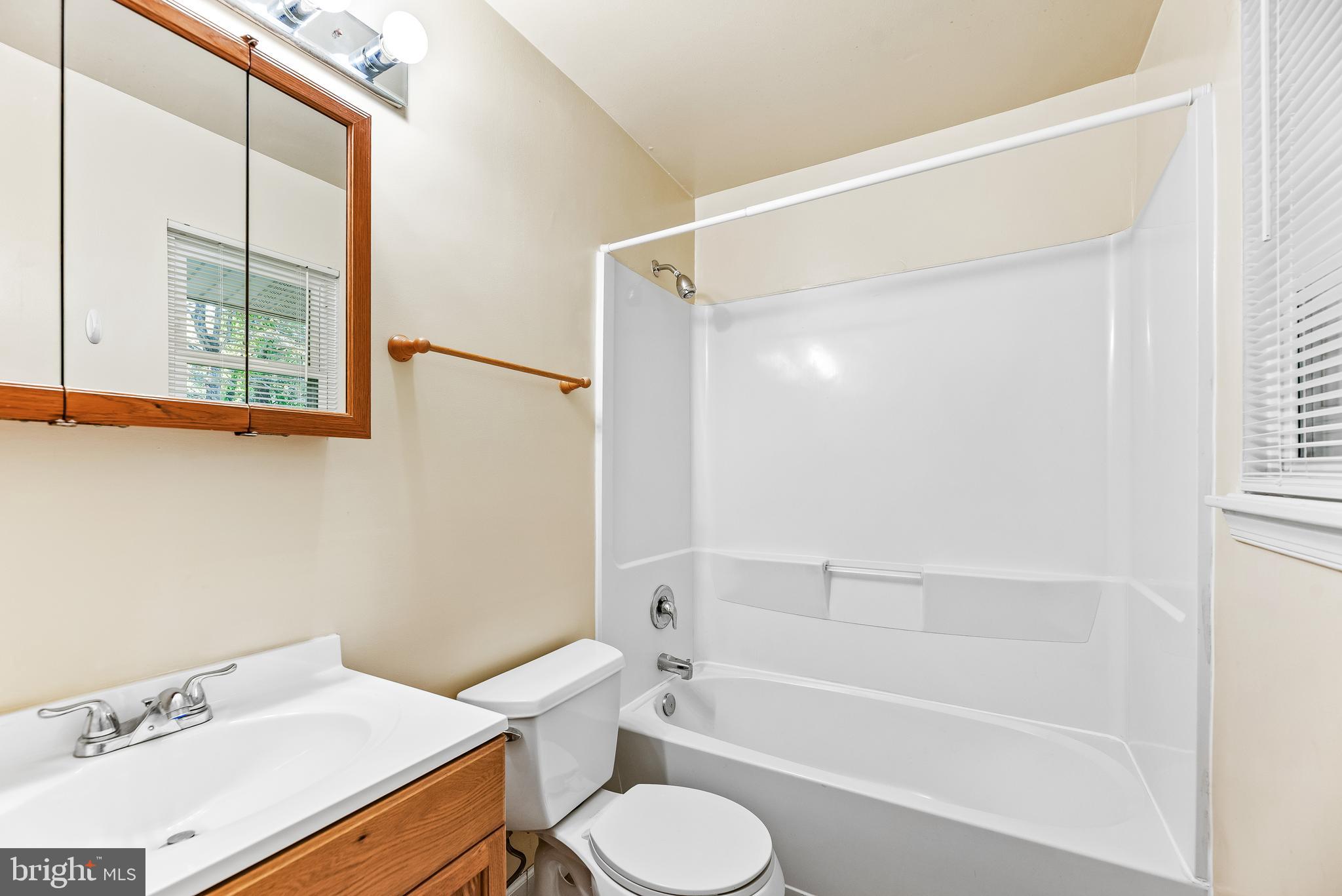 1730 Holland Cliffs Road Huntingtown, MD 20639 - Photo 23 of 46 Primary Bathroom