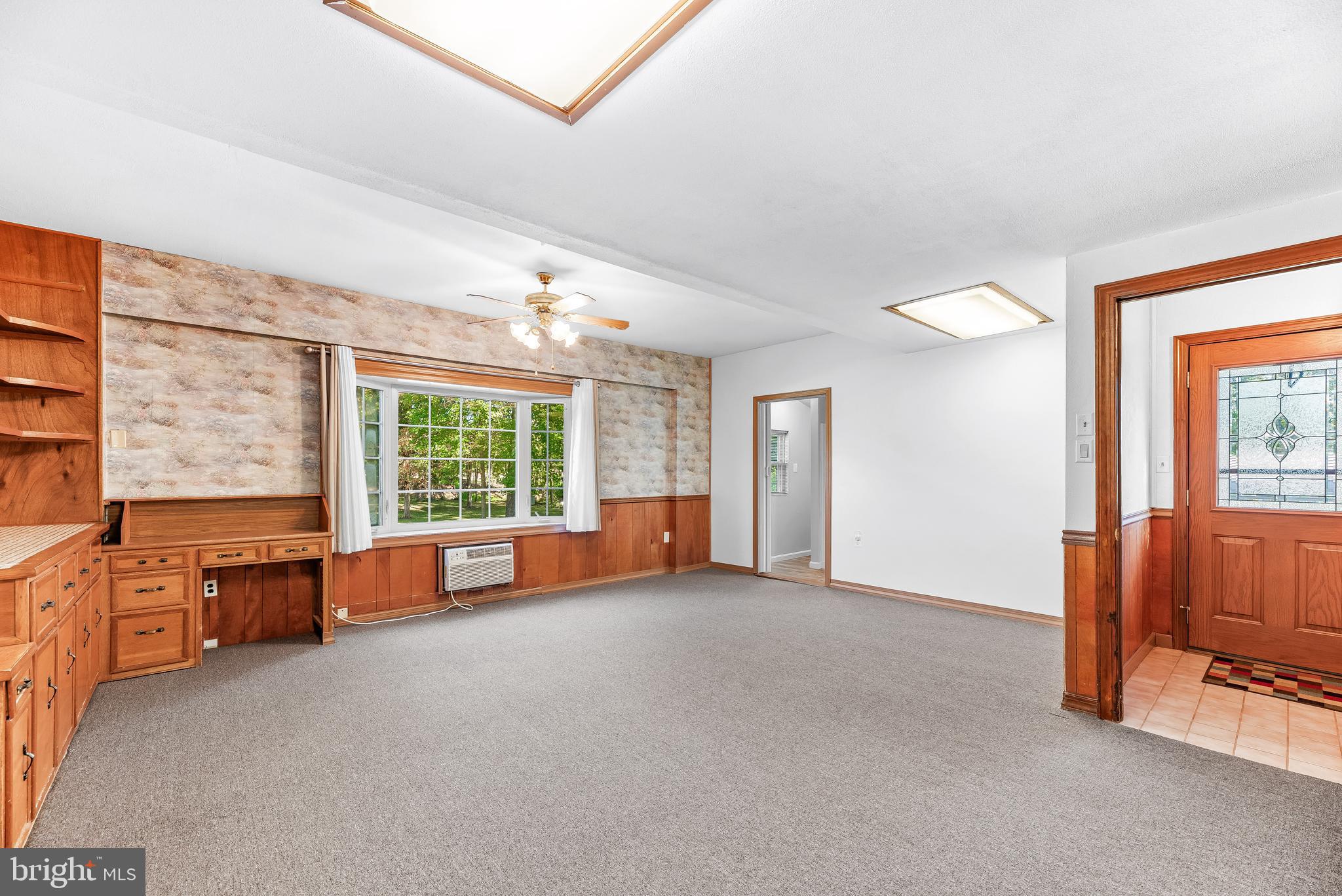 1730 Holland Cliffs Road Huntingtown, MD 20639 - Photo 25 of 46 Brick Accent wall and tons of space!