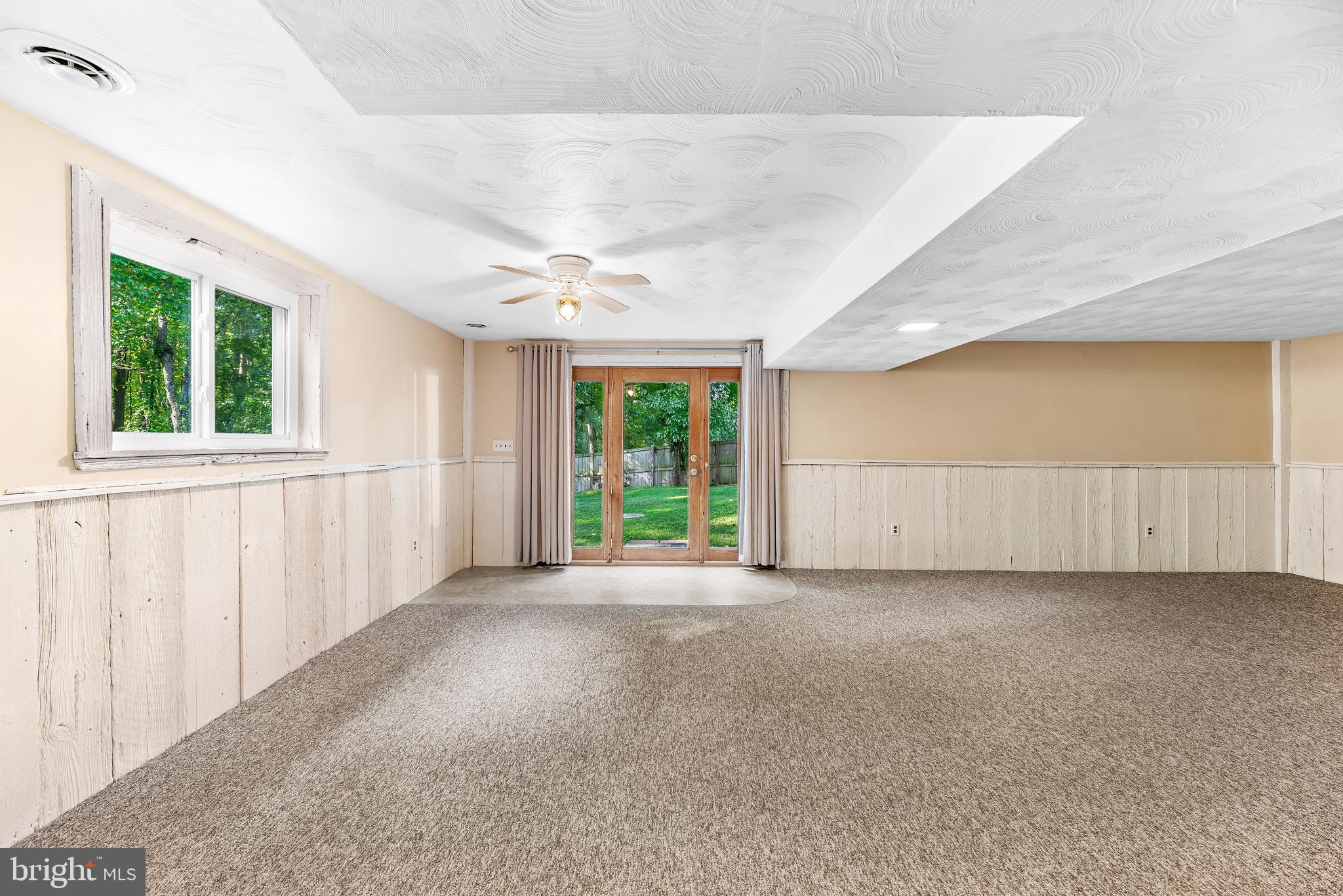 1730 Holland Cliffs Road Huntingtown, MD 20639 - Photo 37 of 46 Huge Den/Rec Room
