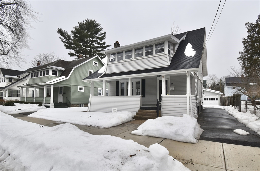 34 Castle Street Springfield, MA 01118 - Photo 1 of 39