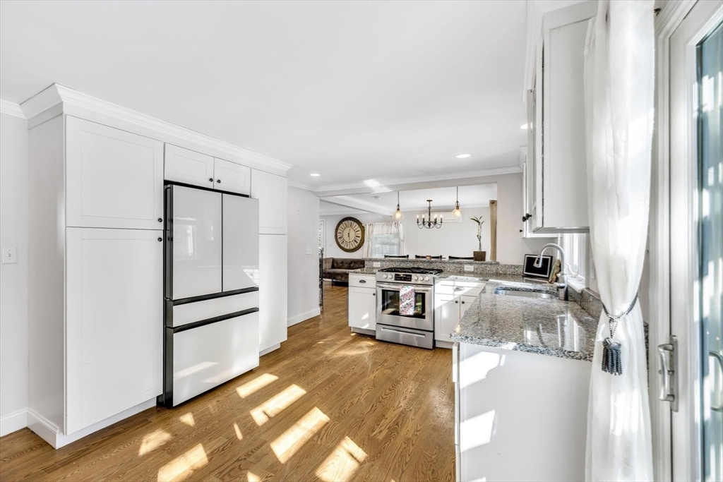 169 Cedric Road Barnstable, MA 02632 - Photo 6 of 36