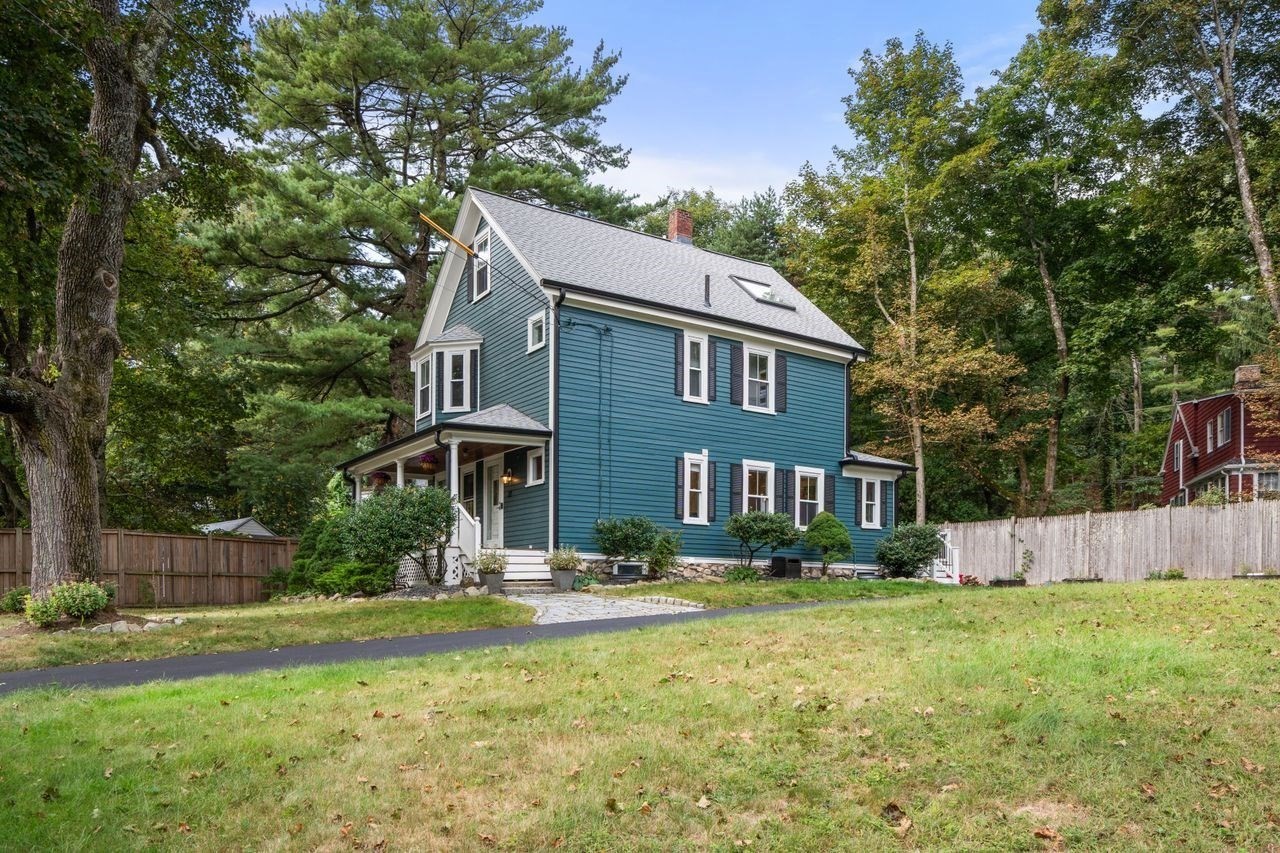 28 River Road Weston, MA 02493 - Photo 22 of 23 Gallery Image 22