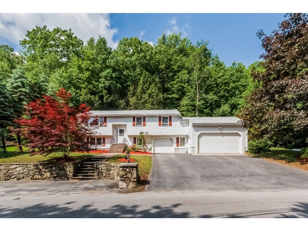 152 North Shore Road Derry, NH 03038 - Photo 1 of 36