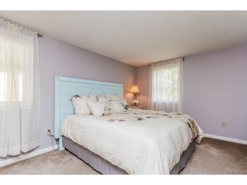 152 North Shore Road Derry, NH 03038 - Photo 14 of 36