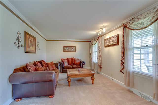 219 Cherokee Road Hendersonville, TN 37075 - Photo 11 of 20 Gallery Image 11