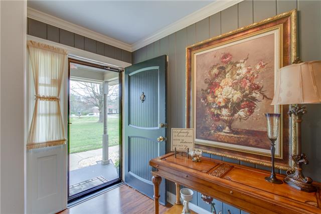 219 Cherokee Road Hendersonville, TN 37075 - Photo 6 of 20 Gallery Image 6