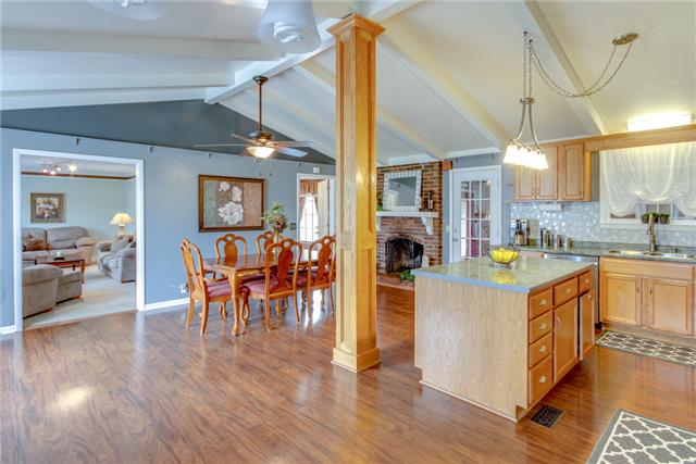 219 Cherokee Road Hendersonville, TN 37075 - Photo 8 of 20 Gallery Image 8
