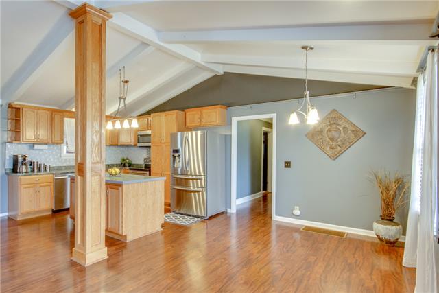 219 Cherokee Road Hendersonville, TN 37075 - Photo 10 of 20 Gallery Image 10