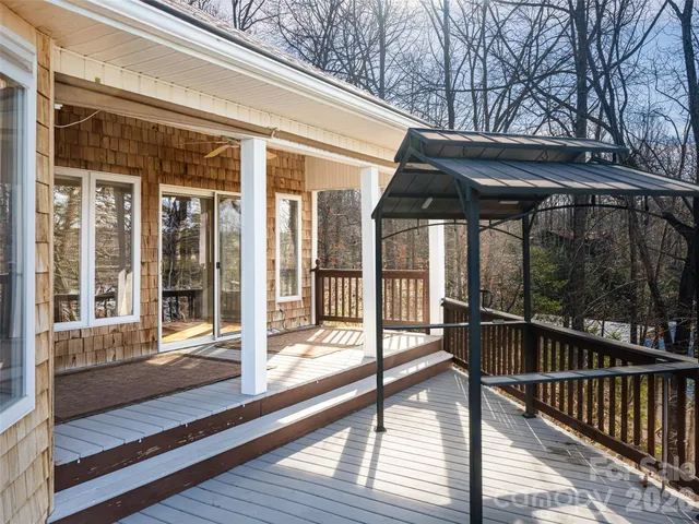 a view of an entryway door