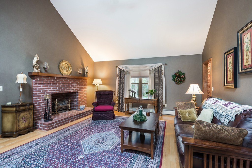 118 Whiley Road Groton, MA 01450 - Photo 10 of 23