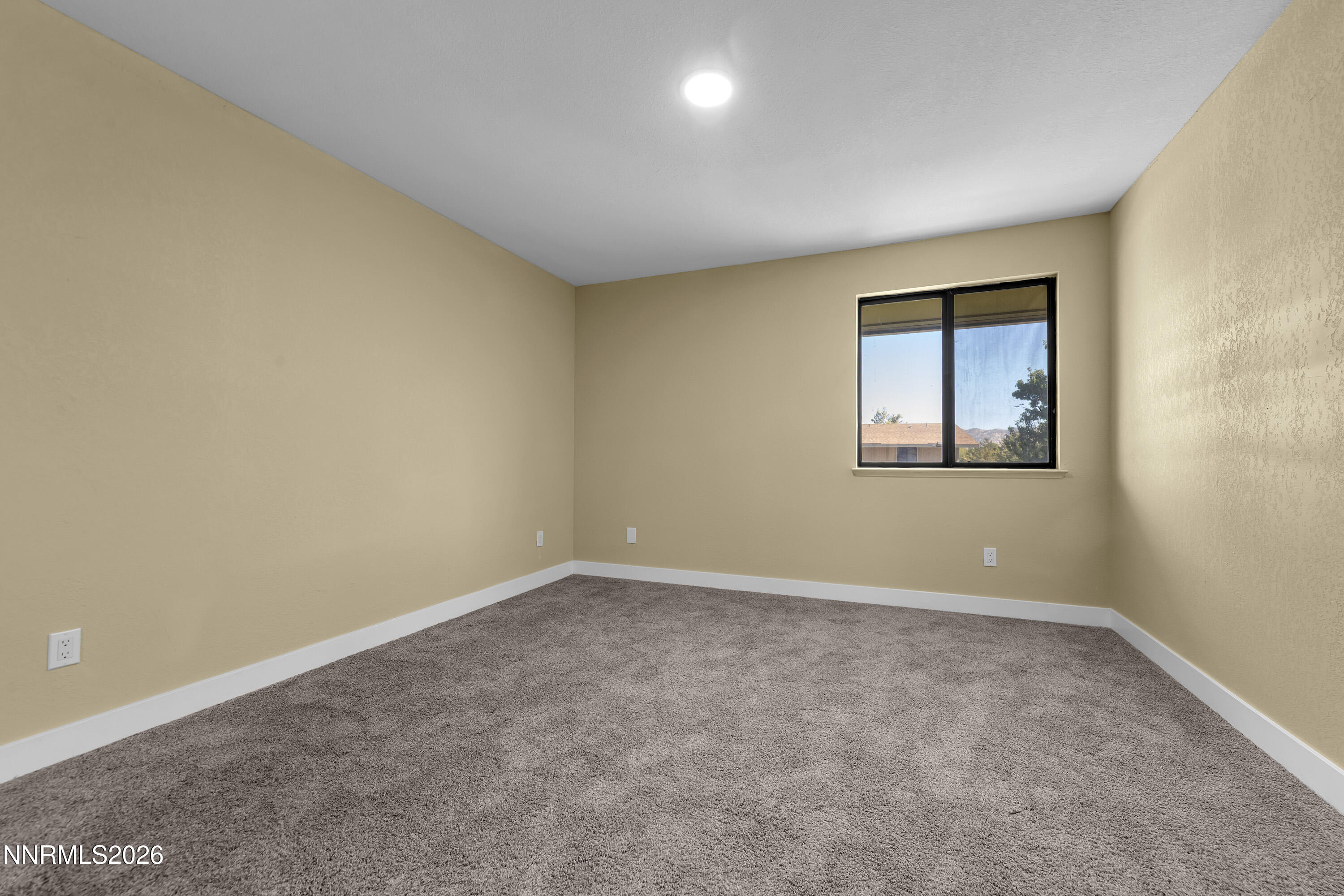 861 Nutmeg Place, Unit 1 Reno, NV 89502 - Photo 19 of 34 Nutmeg861-019