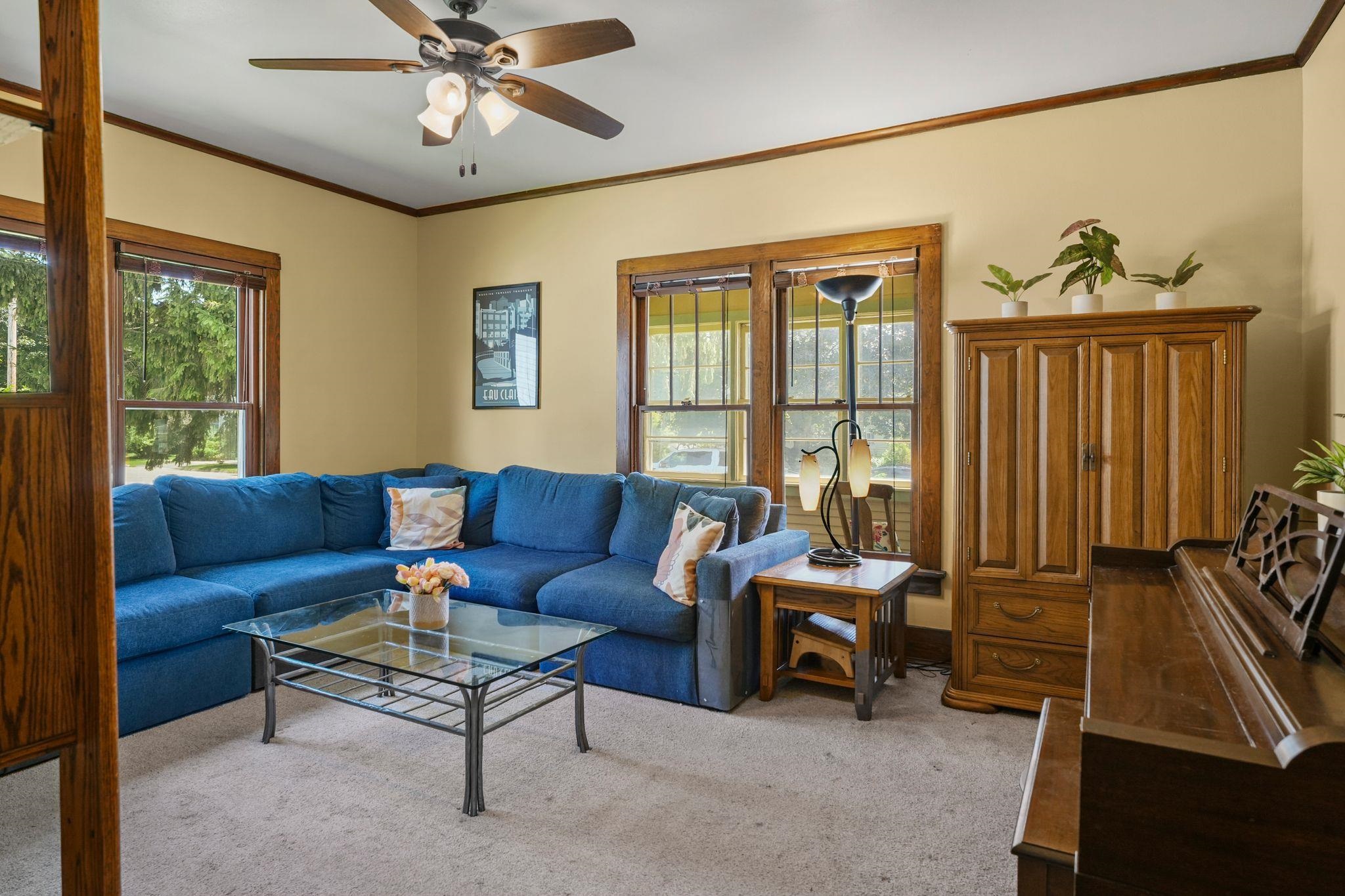 135 Johnson Street Oregon, WI 53575 - Photo 6 of 61 Gallery Image 6