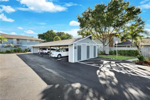 $229,900 | 4251 Island Circle, Unit 3, Fort Myers, FL 33919