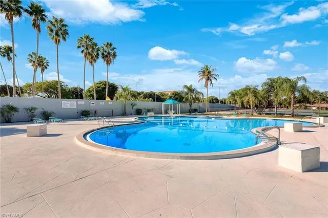 $229,900 | 4251 Island Circle, Unit 3, Fort Myers, FL 33919