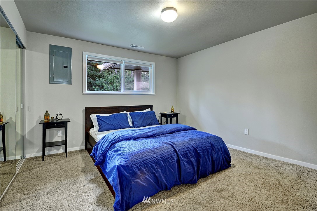 13631 197th Avenue Southeast Renton, WA 98059 - Photo 13 of 18
