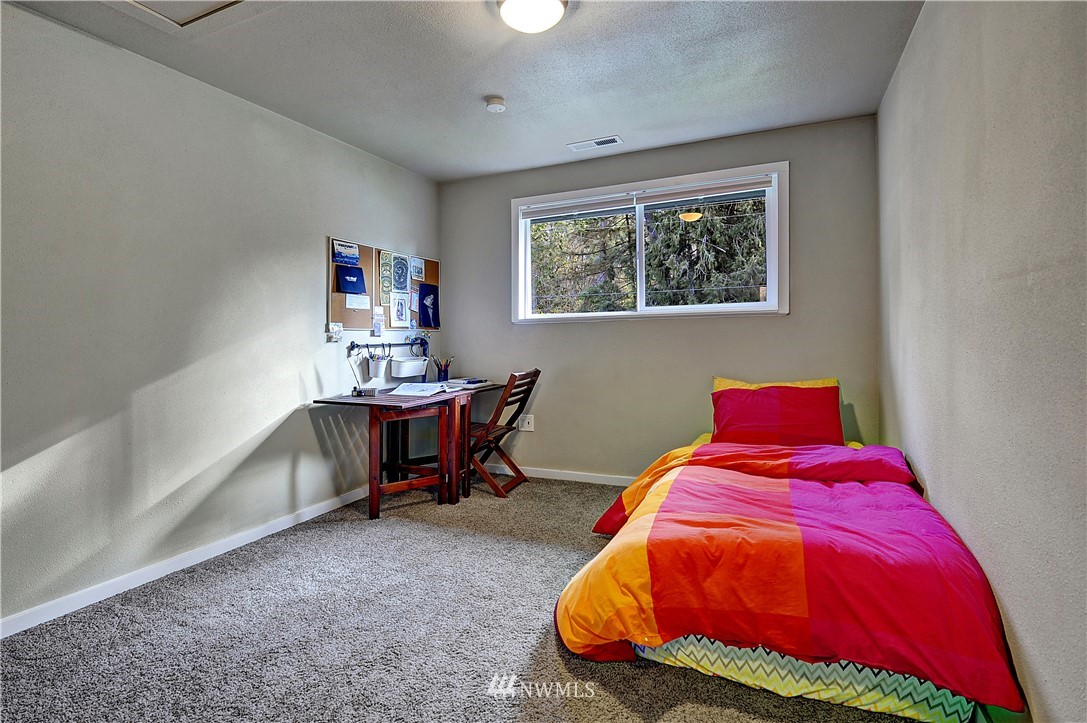 13631 197th Avenue Southeast Renton, WA 98059 - Photo 14 of 18