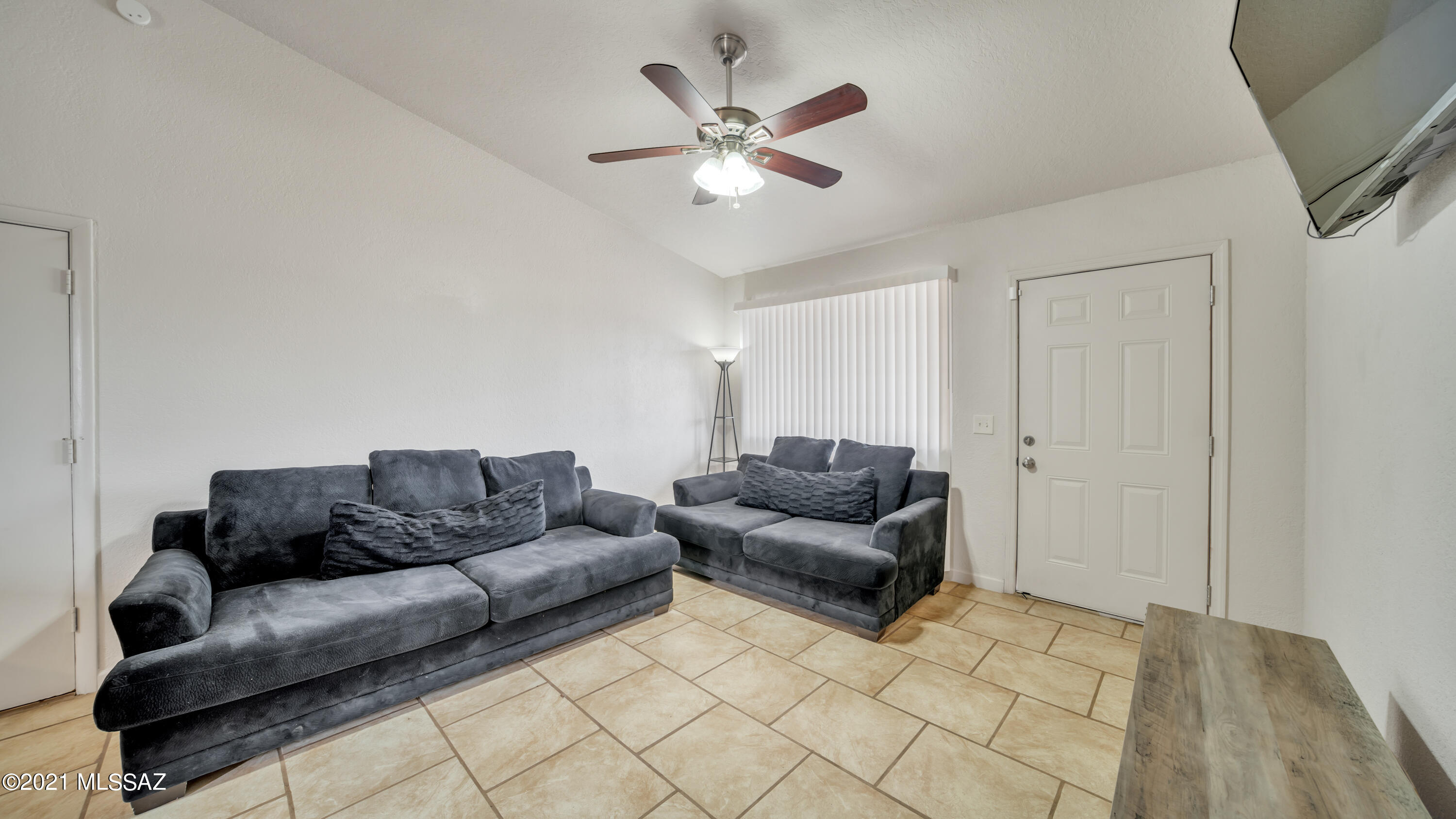 1240 Bellota Court Rio Rico, AZ 85648 - Photo 9 of 23
