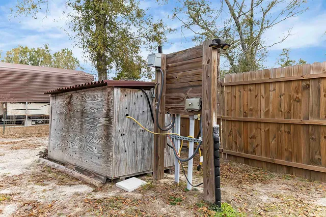 $249,900 | 616 Northeast Hillside Terrace, Lee, FL 32059