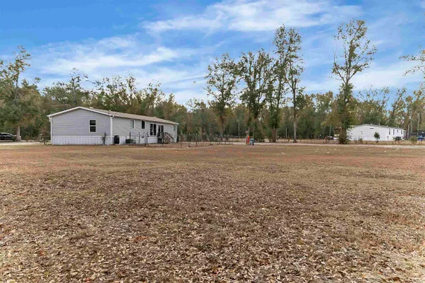 $235,000 | 616 Northeast Hillside Terrace, Lee, FL 32059