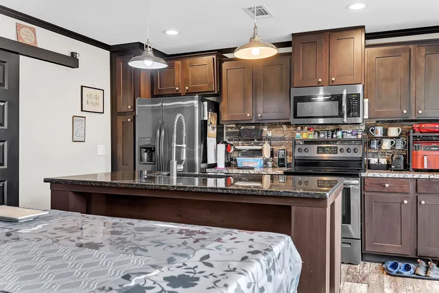 $249,900 | 616 Northeast Hillside Terrace, Lee, FL 32059