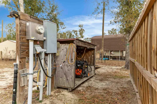 $235,000 | 616 Northeast Hillside Terrace, Lee, FL 32059