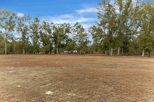 $249,900 | 616 Northeast Hillside Terrace, Lee, FL 32059