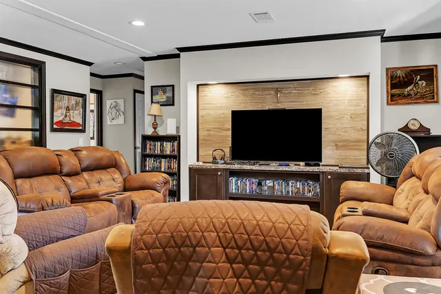 $249,900 | 616 Northeast Hillside Terrace, Lee, FL 32059