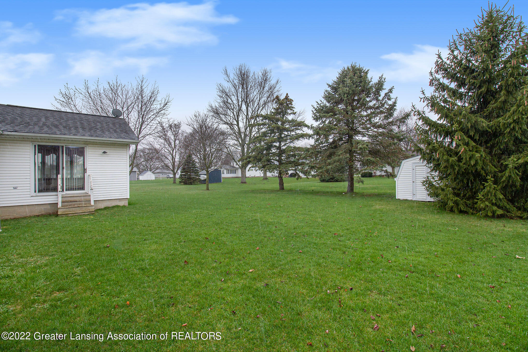 553 Walnut Street Fowler, MI 48835 - Photo 5 of 28 IMG_9600