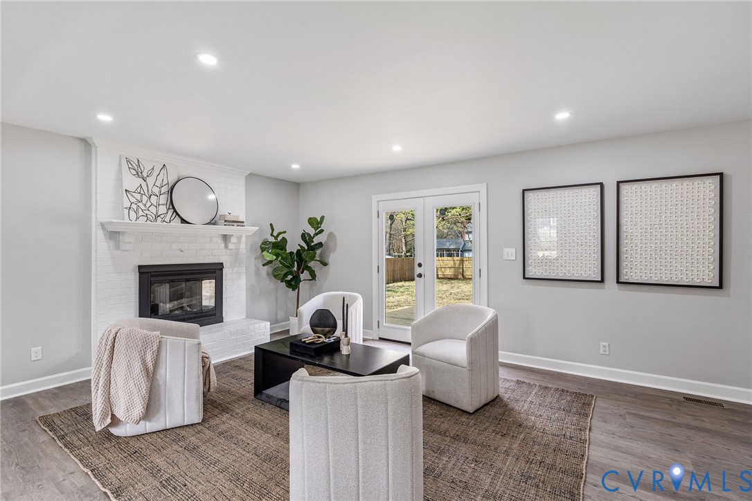 4520 Crossgate Road Chester, VA 23831 - Photo 6 of 37