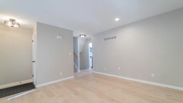 $3,000 | 840 Appletree Drive, Schererville, IN 46375