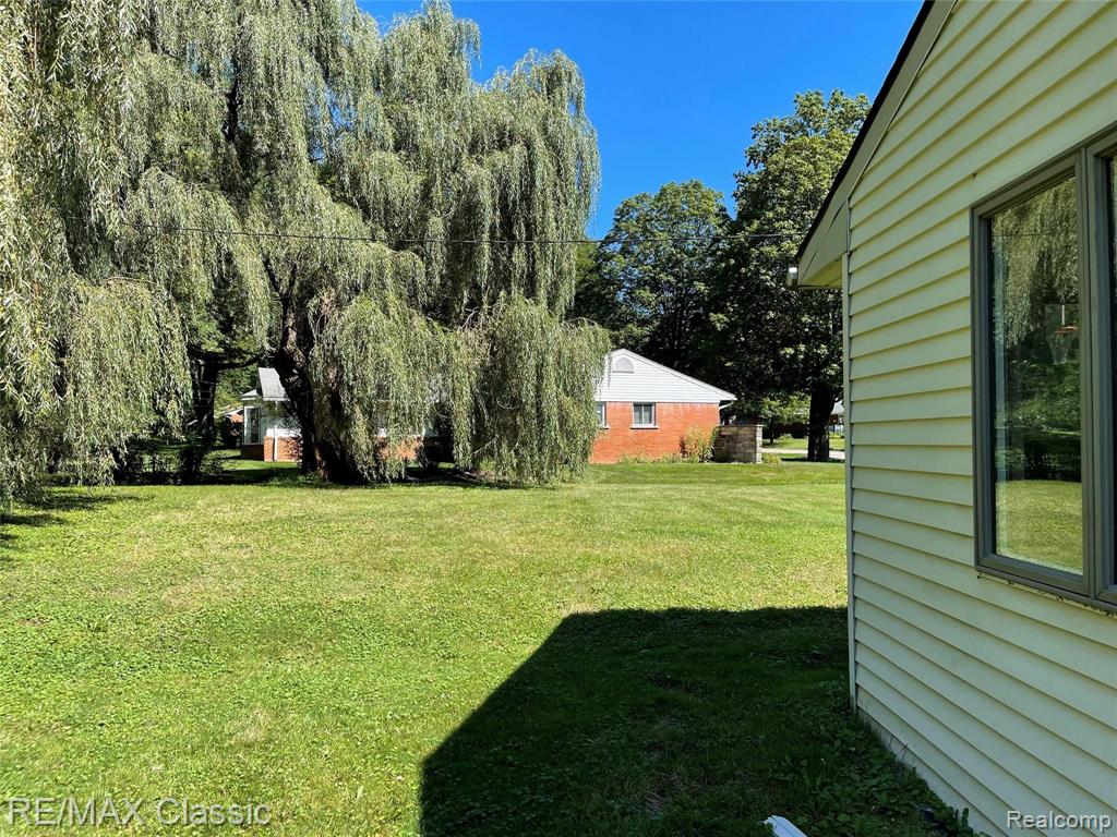 28257 Bayberry Road Farmington Hills, MI 48331 - Photo 21 of 23