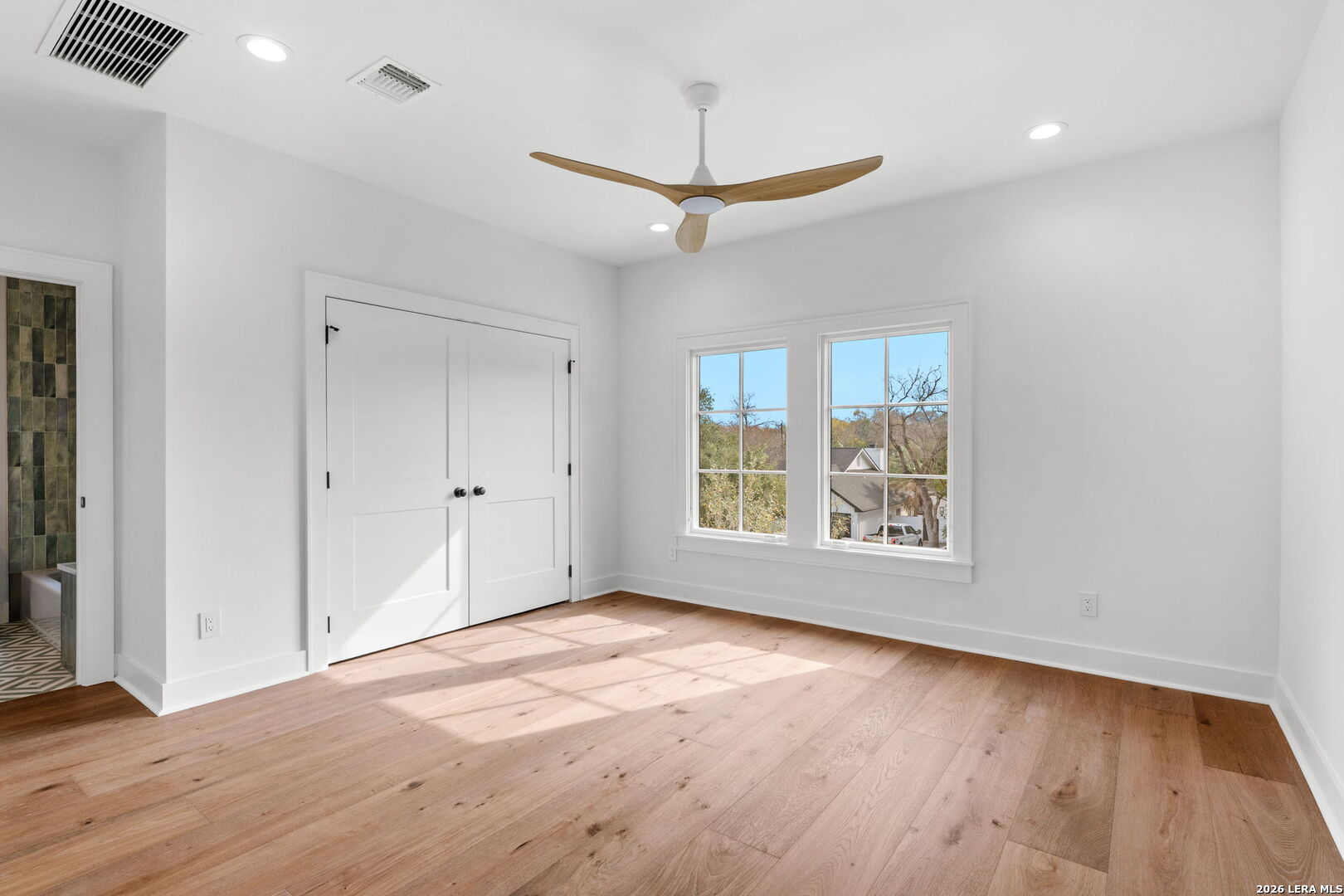817 Garraty Road Terrell Hills, TX 78209 - Photo 25 of 33
