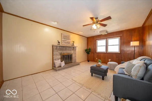 $394,900 | 5735 East 400th Street South, Kokomo, IN 46902
