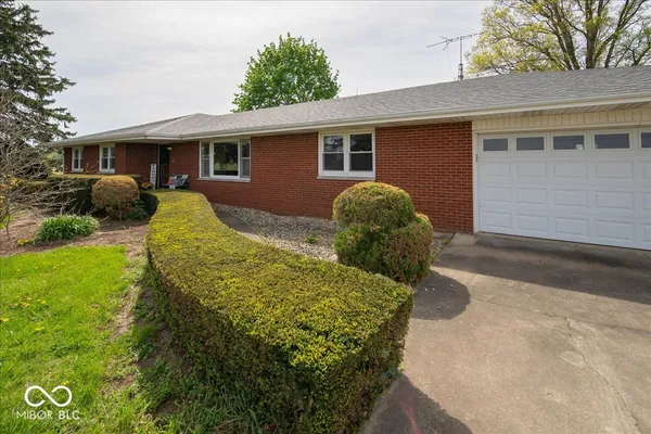 $394,900 | 5735 East 400th Street South, Kokomo, IN 46902