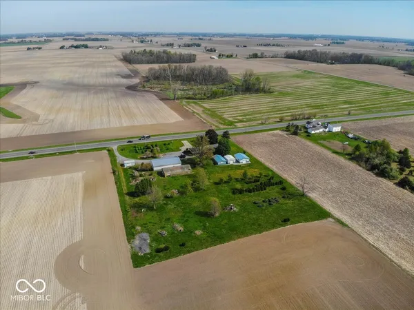 $394,900 | 5735 East 400th Street South, Kokomo, IN 46902