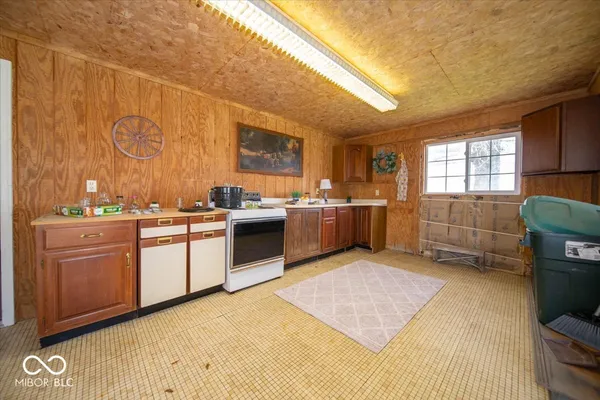 $394,900 | 5735 East 400th Street South, Kokomo, IN 46902
