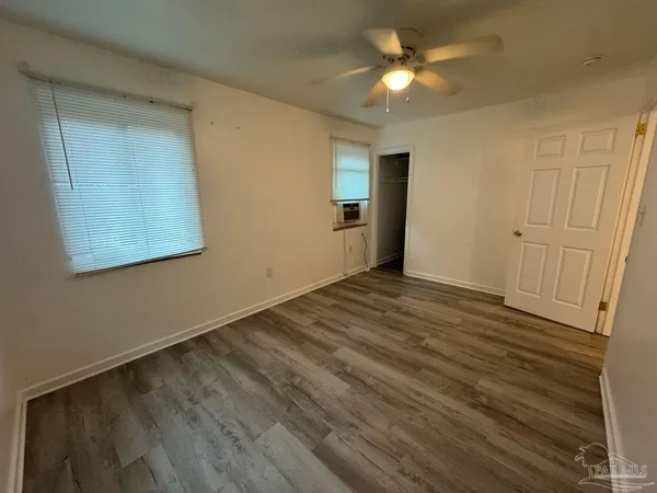 $900 | 205 Holmes Drive, Unit A, Pensacola, FL 32507
