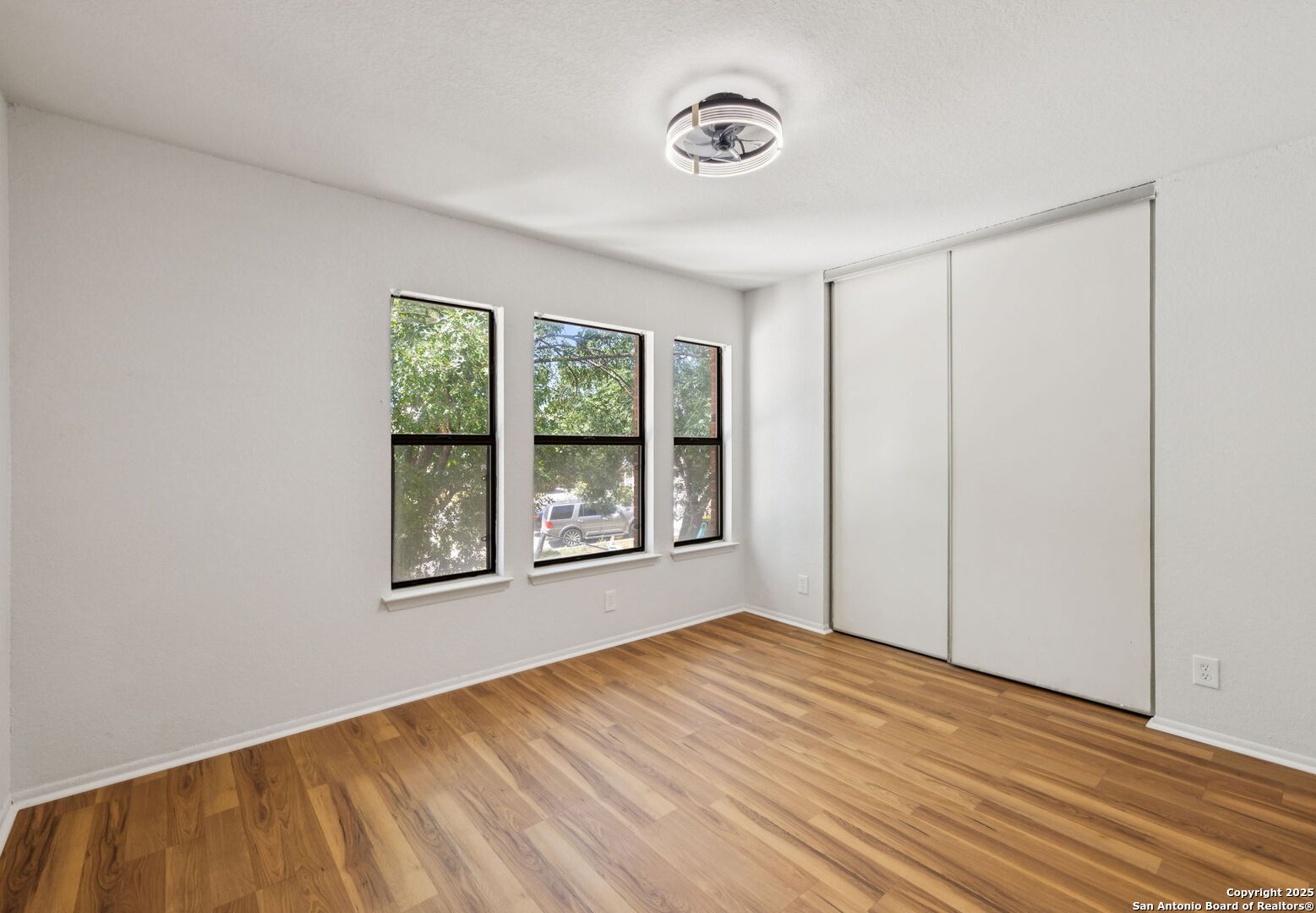 8127 Talkenhorn Converse, TX 78109 - Photo 42 of 57 a view of an empty room with a window