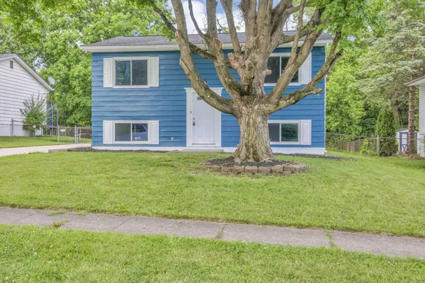 $239,900 | 1588 Fall Brook Road, Columbus, OH 43223